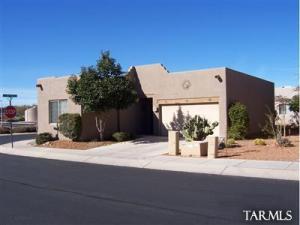 3882  Del Golfista  Green Valley Arizona 85614