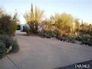 5940 N Camino Esplendora  Tucson Arizona 85718