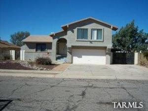 7582 S Camino Escarpado  Tucson Arizona 85746