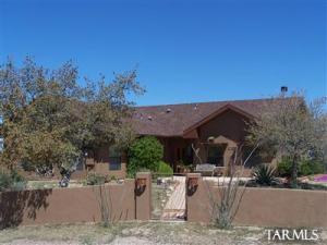 1696 E Our Way  Oracle Arizona 85623