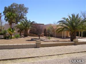 1420 N La Canoa  Green Valley Arizona 85614
