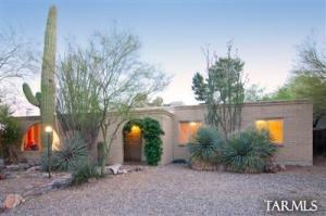 2539 W Calle Paraiso  Tucson Arizona 85745