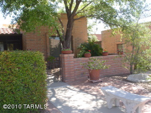 1450 W Via De La Gloria  Green Valley Arizona 85622