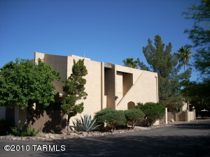 7071 E Corto Caravaca  Tucson Arizona 85715