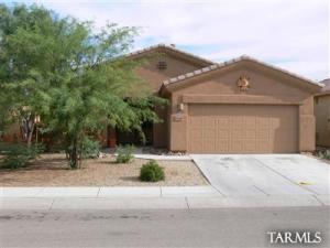 334 E Calle Albita  Green Valley Arizona 85614