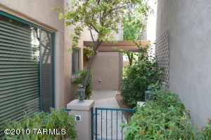 6070 N Running Deer Cir Tucson Arizona 85750