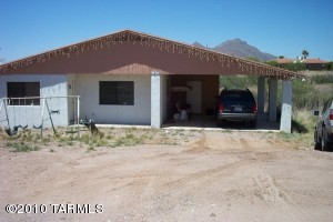 1084  Paseo Freno  Rio Rico Arizona 85648
