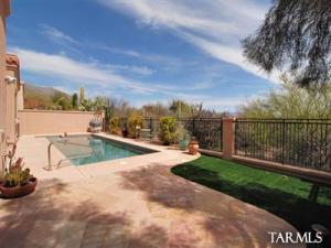 6318 N Calle Del Halcon  Tucson Arizona 85718