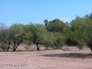15  Circulo Figueroa  Tubac Arizona 85646