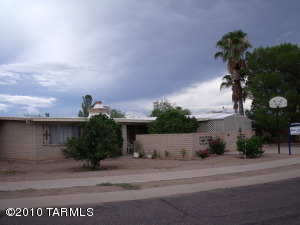 2952 W Vermont  Tucson Arizona 85746