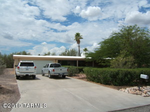 1621 W Avenida De Maximillian  Tucson Arizona 85704