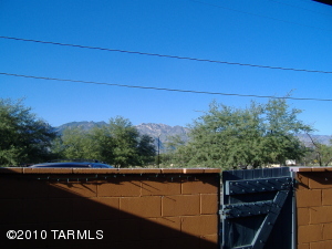 2861 N Columbus  Tucson Arizona 85712