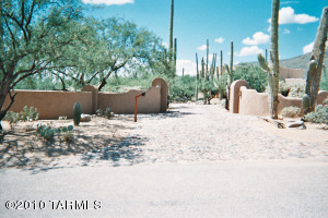 4945 N Avenida De Suzenu St Tucson Arizona 85749