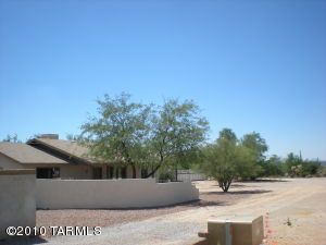 4801 W Flying Diamond  Tucson Arizona 85742