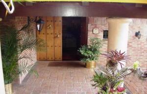 ANARELLA CURIEL Casa Venta Caracas Alto Hatillo FLEXMLS-04-2886
