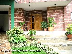 ROSAURA ISLA Casa En Venta En Valencia - Altos de Guataparo C&oacute;digo FLEX: 05-4340