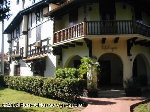 JUSMERI ESPINA Casa En Venta En Maracaibo - Avenida Baralt C&oacute;digo FLEX: 05-5838 No.1