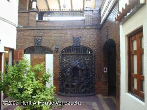 JUSMERI ESPINA Casa En Venta En Maracaibo - Avenida Baralt C&oacute;digo FLEX: 05-5838 No.6