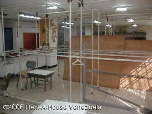 FRANQUICIA REGIONAL CENTRAL Oficina en Venta en Parroquia Santa Teresa en Caracas C&oacute;digo: 06-286 No.8