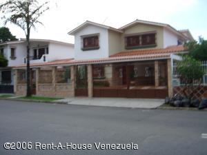 MARIA ALBA GIORDANO Casa En Venta En Valencia - La Viña C&oacute;digo FLEX: 06-3160