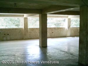 EILEEN CASTILLO Local Comercial En Venta En Turmero - Zona Centro C&oacute;digo FLEX: 06-4391