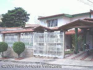 OSMAR GOMEZ Casa En Venta En Maracay - El Castaño C&oacute;digo FLEX: 06-5526