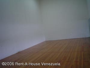 Bel�n Mar�n y David Del Corral Local Comercial En Venta En Caracas - Santa Paula C&oacute;digo FLEX: 06-5566 No.4