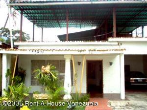 EILEEN CASTILLO Casa En Venta En Maracay - El Limon C&oacute;digo FLEX: 06-5954