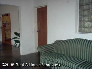 OSMAR GOMEZ Casa En Venta En Maracay - El Limon C&oacute;digo FLEX: 06-5954 No.2