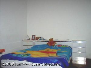 OSMAR GOMEZ Casa En Venta En Maracay - El Limon C&oacute;digo FLEX: 06-5954 No.6