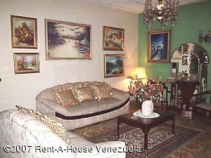 EILEEN CASTILLO Casa En Venta En Maracay - La Barraca Código FLEX: 07-236 No.1