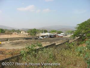 EILEEN CASTILLO Galpon - Deposito En Venta En Cagua - Carretera Nacional Código FLEX: 07-1479 No.6