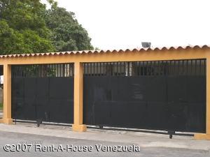 OSMAR GOMEZ Casa En Venta En Maracay - El Limon C&oacute;digo FLEX: 07-3859