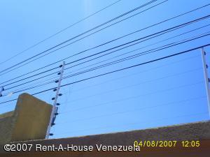 CARMI�A & ASOCIADOS Casa En Venta En Maracaibo - Las Delicias C&oacute;digo FLEX: 07-4077 No.2