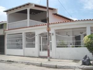 EILEEN CASTILLO Casa Venta Cagua Los Overos FLEXMLS-07-4287