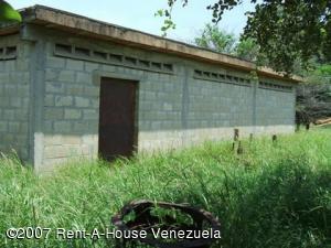 URDANETAYRODRIGUEZ Terrenos Residencial En Venta En Maracaibo - San Francisco
