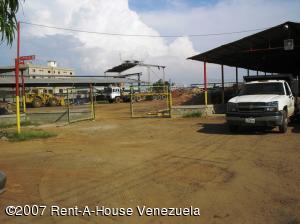 REAL & BUSINESS BROKER&acute;S C.A Terreno Industrial En Venta En Ciudad Ojeda - Intercomunal C&oacute;digo FLEX: 07-5973 No.1