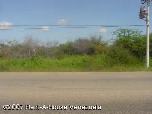 PEDRO ARNAL Terreno  Venta Municipio Tubores Punta de Piedras El Guamache FLEXMLS-07-6255