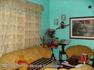 EILEEN CASTILLO Casa En Venta En Maracay - La Coromoto Código FLEX: 07-6294 No.4