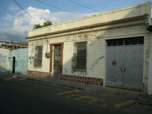 EILEEN CASTILLO Terreno  Venta Maracay El Centro FLEXMLS-08-61