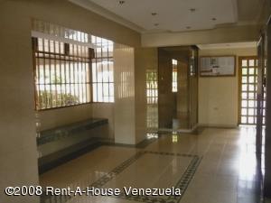 EILEEN CASTILLO Apartamento Venta Maracay San Jacinto FLEXMLS-08-428