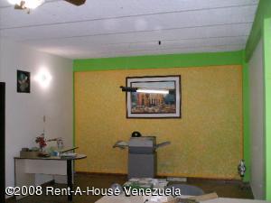 EILEEN CASTILLO Galpon - Deposito En Venta En Maracay - La Morita Código FLEX: 08-869 No.9