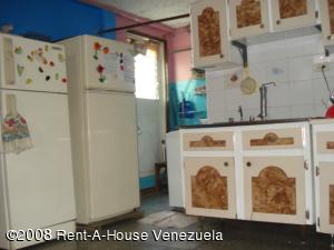 FRANQUICIA REGIONAL CENTRAL Apartamento en Venta en Paraparal en Maracay Código: 08-1131 No.1