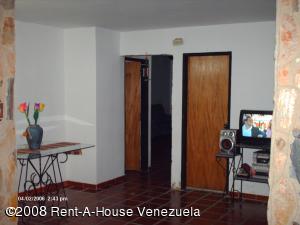RENT-A-HOUSE ARAGUA Casa En Venta En Maracay - La Morita C&oacute;digo FLEX: 08-1241 No.5