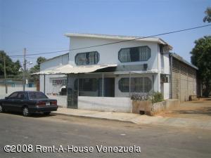 JUSMERI ESPINA Galpon - Deposito En Venta En Maracaibo - Cañada Honda C&oacute;digo FLEX: 08-2013 No.1