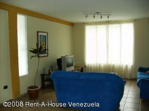 IGNATHELL RAMIREZ Casa En Venta En Maracay - El Limon C&oacute;digo FLEX: 08-2051 No.4