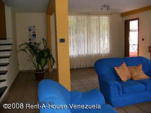 IGNATHELL RAMIREZ Casa En Venta En Maracay - El Limon C&oacute;digo FLEX: 08-2051 No.5