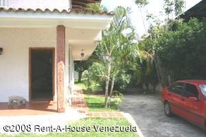 IGNATHELL RAMIREZ Casa En Venta En Maracay - El Limon C&oacute;digo FLEX: 08-2051 No.2