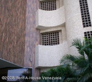 RUTH MARY BARRIOS Apartamento Venta Maracaibo Paraiso FLEXMLS-08-2211