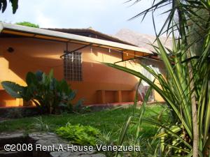 DAHYANA LUGO V-09650795-6 Casa En Venta En Maracay - El Castaño C&oacute;digo FLEX: 08-2289 No.9
